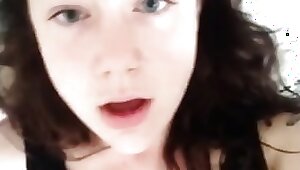 Super-fucking-hot lady Records Herself fast  ejaculation