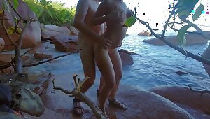 risky sex on a public beach paradise island ends with cumshot