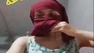 Egyptian teen explains how to make girls cum without sex