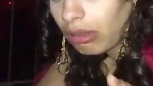 arab girl gives blowjob like a professional