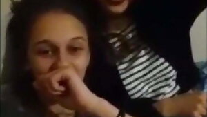 Turkish girls group turk azginlar yayinda sevisiyor