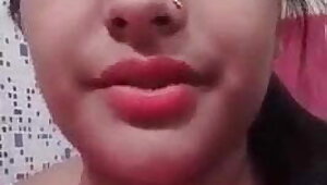 Indian Girl Showing her big boobs