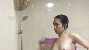 Hien Nguyen Masturbates, ex-gf