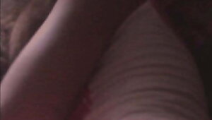 No quarto ao lado (Enquanto ela dormia)