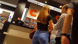 Candid hot teen big ass in tight jeans