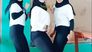 Turbali liseli citir kizlar dans hijab