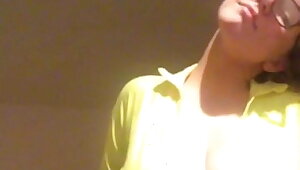 Single BBW Teen Samantha strips for ex-boyfriend on Whatsapp