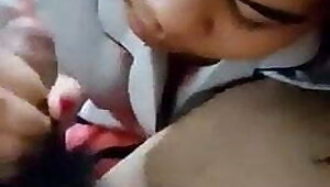 Mainan hp malah di entot pacar