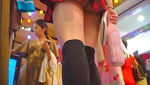 Candid upskirt