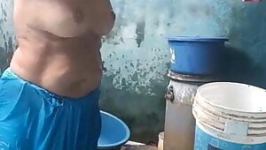 Bihari hindu mom showing hear boobs and pussy in bathroom