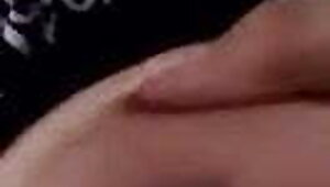 Desi girl inviting bf on cam to suck her nipples