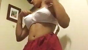 Indian  girlfriend undress