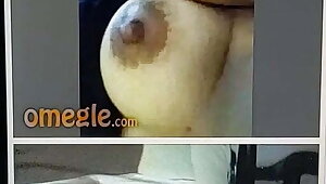 Omegle slut masturbates in her car to my cum