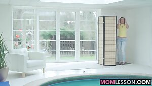 Horny stepmom Samantha decided to give Jason a blowjob