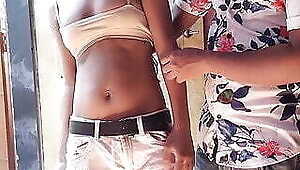 Desi bhabhi ko devar outdoor lekar choda