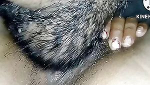 Mere pados bale ek devar ne meri chat chat ke lal karadi