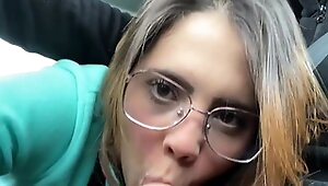 Brunette teen blowjob outdoor