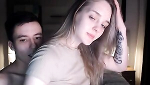 Amateur Webcam Teen Masturbates And Teases