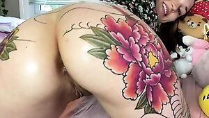 Amateur brunette teen in solo