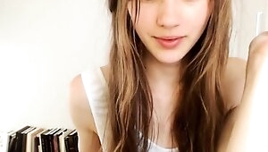 Amateur Blonde Teen Plays Solo with Toy Webcam Porn