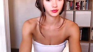 Brunette Solo Webcam Masturbation