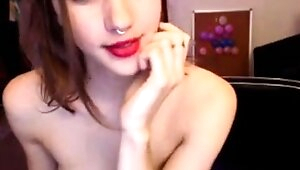Hot amateur webcam teen masturbates for their fans