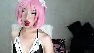 Amateur Webcam Cute Teen Plays Solo with Big Dildo