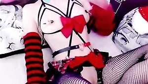 Cute amateur webcam teen girl toying pussy on webcam